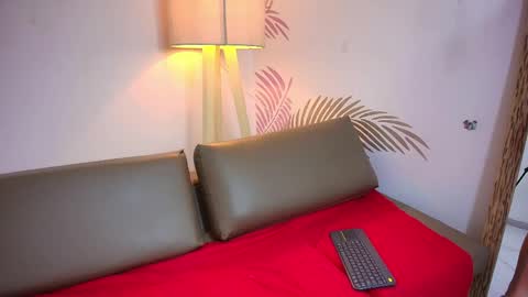 Snapshot of lily_rousee_ chatting on June 3, 2026, 12:41 pm Lily Lauren online show from June 3, 2026, 12:41 pm