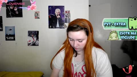 Snapshot of lily_shamy chatting on January 12, 2025, 11:04 pm Alice online show from January 12, 2025, 11:04 pm