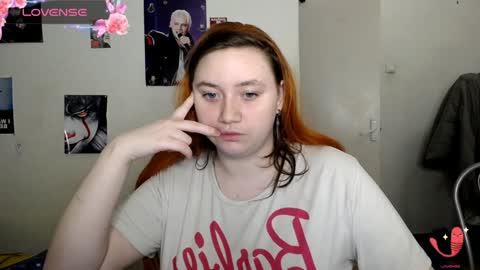 Snapshot of lily_shamy chatting on January 14, 2025, 8:15 pm Alice online show from January 14, 2025, 8:15 pm