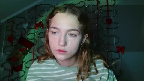 small lily online show from January 15, 2026, 7:13 am