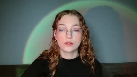 small lily online show from March 18, 2026, 5:38 pm