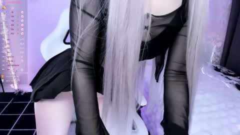 Snapshot of lily_weep chatting on May 14, 2026, 1:23 am Lily online show from May 14, 2026, 1:23 am