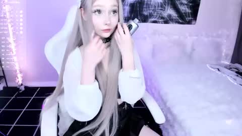 Lily online show from July 28, 2026, 9:36 pm