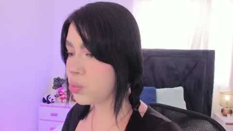 Snapshot of lily_woodz chatting on June 21, 2026, 2:41 pm LilyWoodz online show from June 21, 2026, 2:41 pm