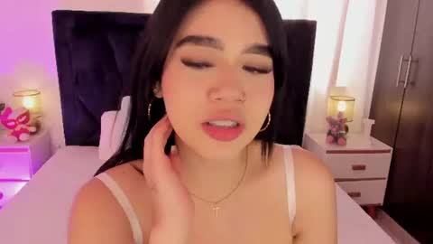 Snapshot of lily_woodz chatting on July 28, 2026, 8:52 pm LilyWoodz online show from July 28, 2026, 8:52 pm
