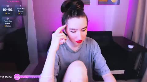 Snapshot of lily_xbaby chatting on June 14, 2026, 1:46 pm LILY online show from June 14, 2026, 1:46 pm