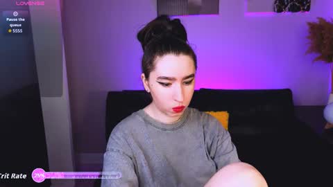 LILY online show from July 10, 2026, 2:41 pm