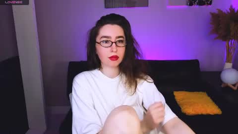 LILY online show from July 12, 2026, 7:21 am