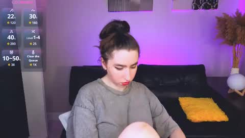 LILY online show from July 12, 2026, 7:27 pm