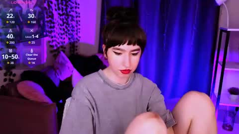 LILY online show from July 24, 2026, 3:43 pm