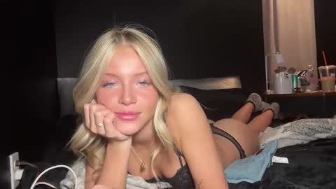 LILYBABYYY online show from February 27, 2026, 3:50 am