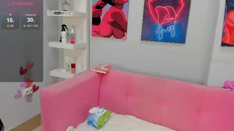 Lily online show from June 21, 2026, 3:31 am