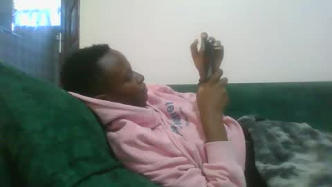 lilycute19 online show from April 25, 2026, 7:00 am