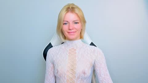 Snapshot of lilydavisss chatting on June 1, 2026, 2:13 am lilydavisss online show from June 1, 2026, 2:13 am