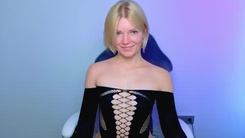 Snapshot of lilydavisss chatting on June 16, 2026, 3:53 am lilydavisss online show from June 16, 2026, 3:53 am