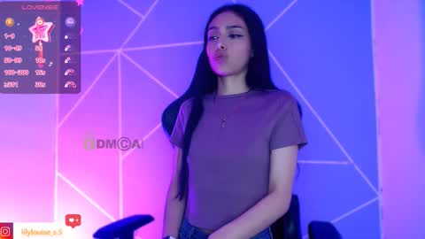 Liliana louise online show from November 6, 2025, 3:02 pm