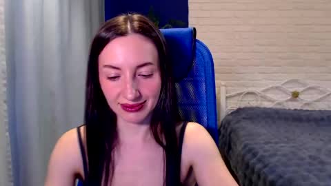 Lily online show from April 17, 2026, 8:17 am