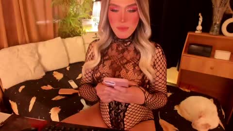 Snapshot of lilymonstercock chatting on June 6, 2026, 2:49 am IM YOUR TRUE GODESS Lilymonstercock online show from June 6, 2026, 2:49 am