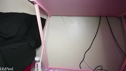 Liliana Marie Pixelate online show from February 8, 2025, 6:43 am