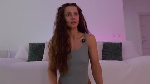 Snapshot of lilyroselyn chatting on June 10, 2026, 12:04 pm Lily online show from June 10, 2026, 12:04 pm