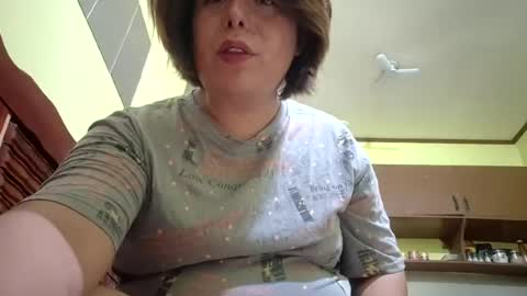 Snapshot of lilysette chatting on June 27, 2026, 9:20 pm lilysette online show from June 27, 2026, 9:20 pm