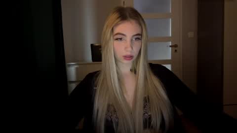 Lily online show from May 11, 2026, 4:48 pm