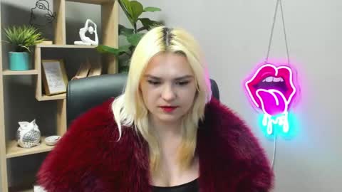 Lily online show from April 21, 2026, 6:31 am