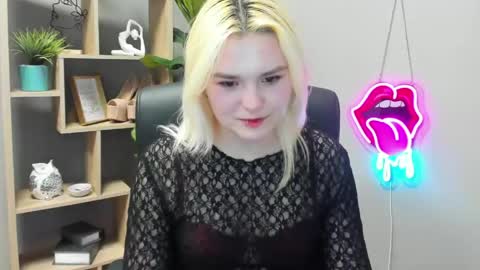 Lily online show from April 23, 2026, 12:29 pm