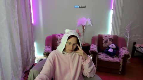 Hi Im Lily online show from April 10, 2026, 4:12 pm
