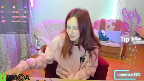 Snapshot of lilyviolet7 chatting on June 2, 2026, 10:01 pm Hi Im Lily online show from June 2, 2026, 10:01 pm