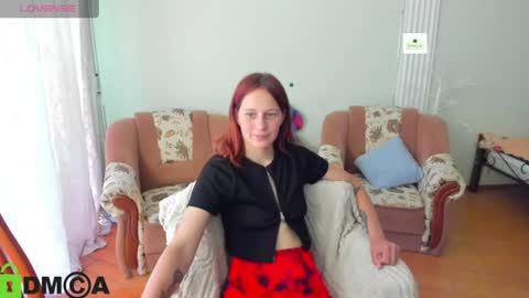 Snapshot of lilyviolet7 chatting on June 11, 2026, 9:29 am Hi Im Lily online show from June 11, 2026, 9:29 am