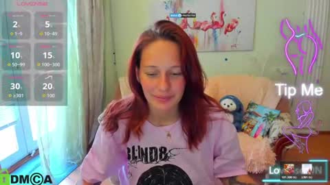 Snapshot of lilyviolet7 chatting on July 7, 2026, 7:34 am Hi Im Lily online show from July 7, 2026, 7:34 am