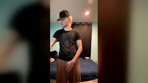 Snapshot of lima_tunes chatting on December 13, 2025, 9:09 pm lima_tunes online show from December 13, 2025, 9:09 pm