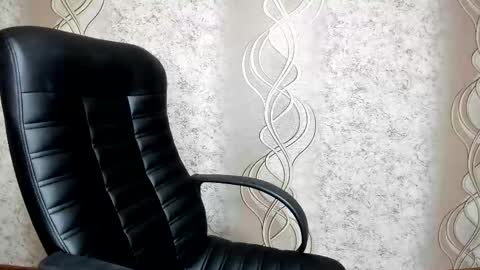    online show from March 18, 2026, 1:36 pm