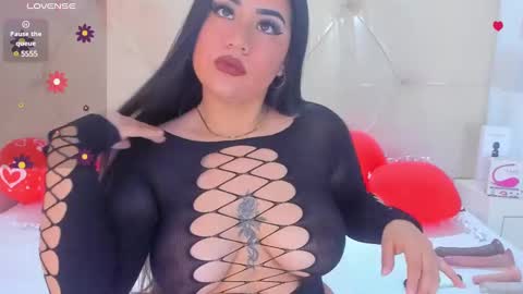 Snapshot of lin_jayani chatting on February 13, 2025, 12:00 pm Lin online show from February 13, 2025, 12:00 pm