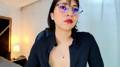 Snapshot of lina_bedoya chatting on May 11, 2026, 11:38 am Lina Bedoya online show from May 11, 2026, 11:38 am