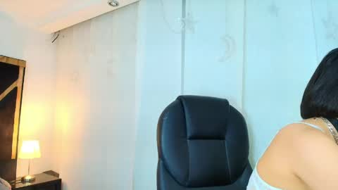 Snapshot of lina_bedoya chatting on May 22, 2026, 11:38 am Lina Bedoya online show from May 22, 2026, 11:38 am
