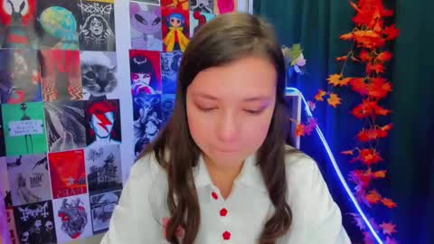 Lina online show from December 18, 2024, 2:42 am