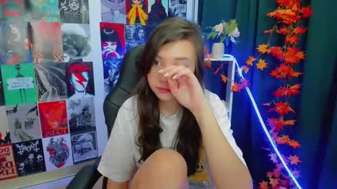 Lina online show from December 20, 2024, 2:19 am