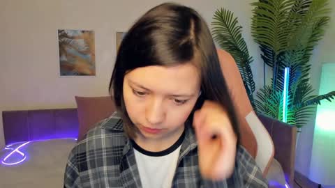 Lina online show from February 3, 2025, 2:36 am