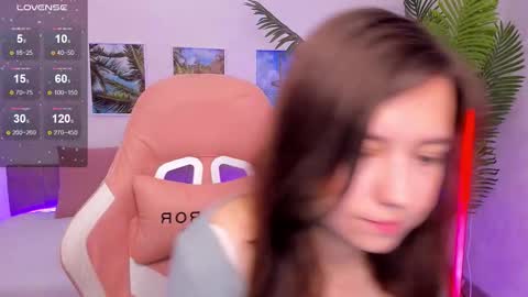 Lina online show from September 19, 2025, 2:46 am