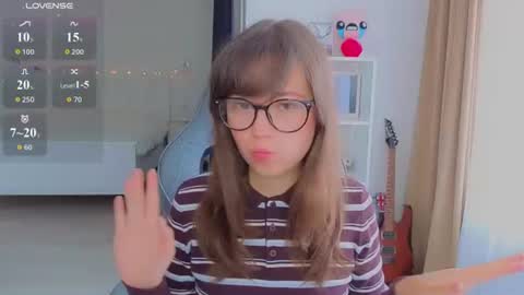 Snapshot of lina_brownie chatting on July 25, 2026, 4:10 am Lina online show from July 25, 2026, 4:10 am