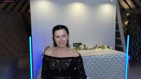 Snapshot of lina_flore chatting on June 1, 2026, 9:16 pm lina_flore online show from June 1, 2026, 9:16 pm