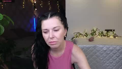 Snapshot of lina_flore chatting on June 8, 2026, 9:26 pm lina_flore online show from June 8, 2026, 9:26 pm