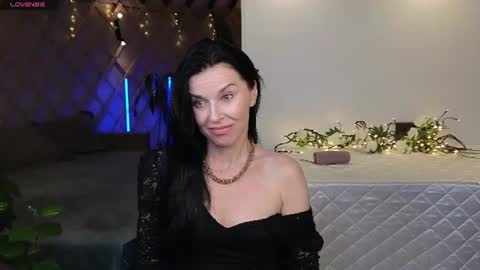 Snapshot of lina_flore chatting on June 14, 2026, 9:17 pm lina_flore online show from June 14, 2026, 9:17 pm