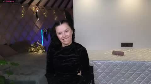 Snapshot of lina_flore chatting on June 20, 2026, 9:17 pm lina_flore online show from June 20, 2026, 9:17 pm