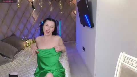 Snapshot of lina_flore chatting on July 11, 2026, 10:11 pm lina_flore online show from July 11, 2026, 10:11 pm