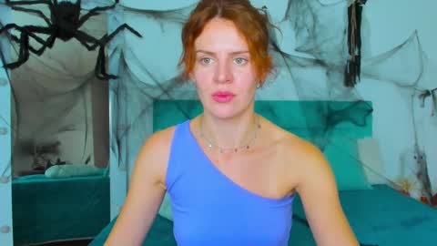 lina_muse_ online show from October 29, 2025, 1:57 pm