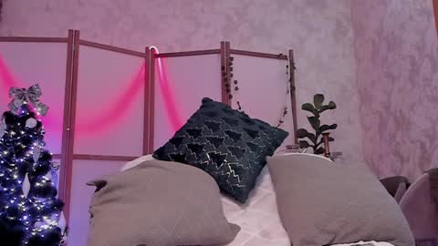 Lina -  online show from December 25, 2024, 7:57 am