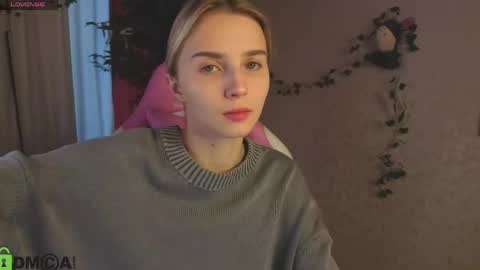 LINA online show from April 21, 2026, 1:07 am